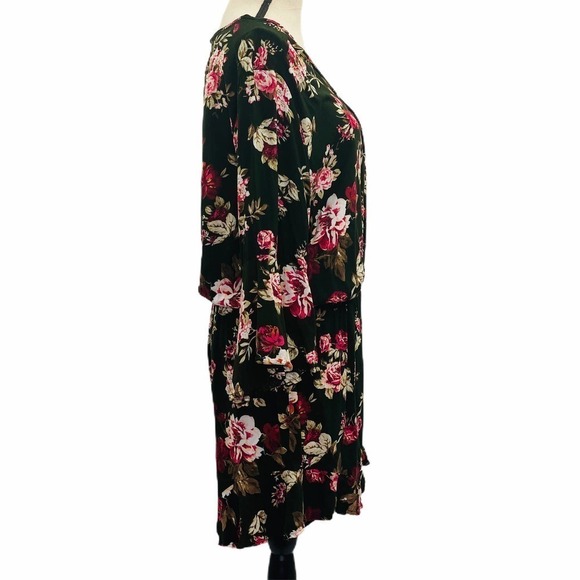 FLORAL Women's V-Neck Long Sleeve Romper - Picture 6 of 10